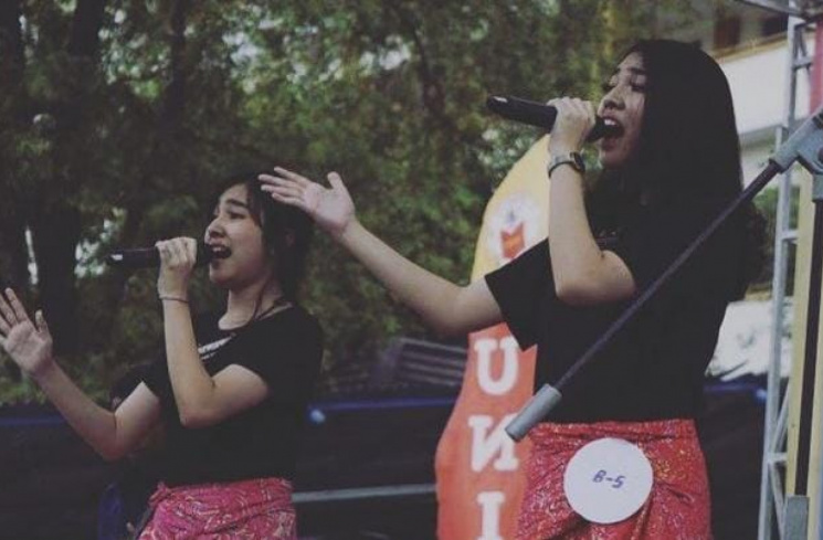 Kenangan Melisha saat tampil bersama Melitha [Instagram/@melishapricilla]