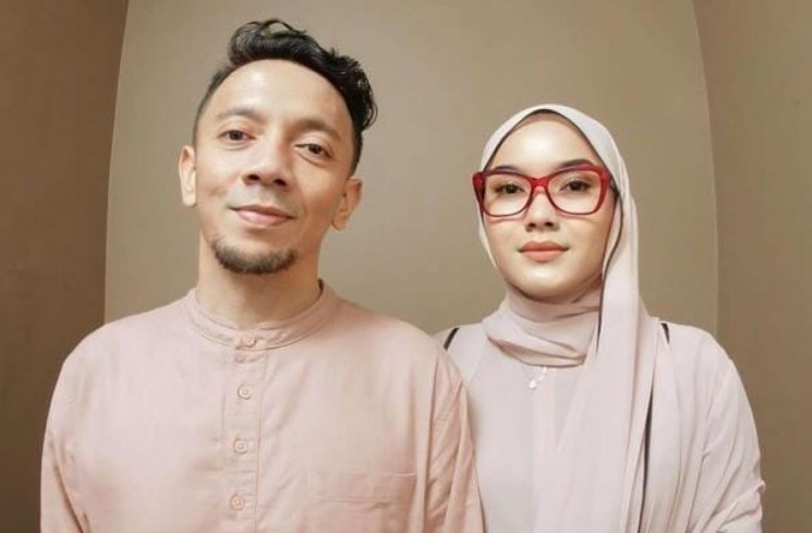 Bisma dan istri barunya, Boni Riana [Instagram/@bismarockers]