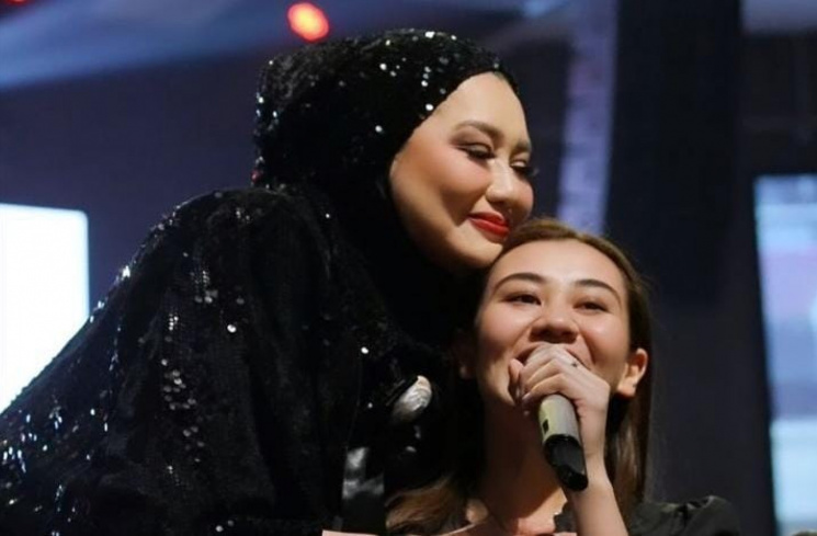 Reza Artamevia bersama Aaliyah Massaid (Instagram/@rezaartameviaofficial)