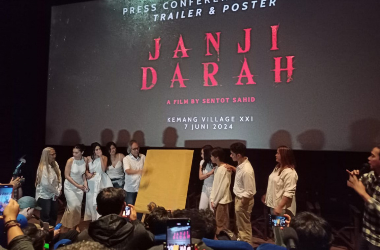Peluncuran poster dan trailer Film Janji Darah di Kemang Village, Jakarta Selatan, Jumat (7/6/2024) [Tomy T.]
