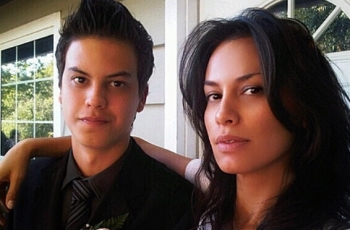 Pahit Getir Asmara Sophia Latjuba-Ariel NOAH