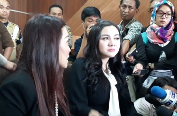 Artis Cantik Terjerat Kasus First Travel