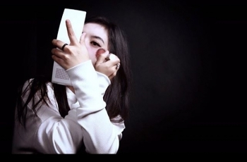 Inilah Cempaka Apsella, Sosok yang Bikin Syok Juri I Can See Your Voice