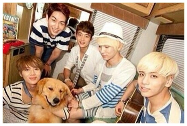 Shinee/@shinee_shiningdot5 instagram