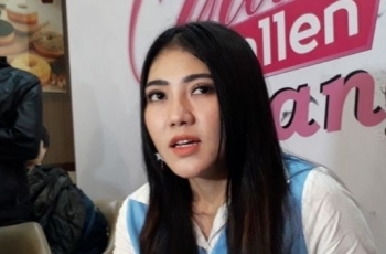 Kilas Karier Via Vallen: Dari Kampung hingga Panggung Nasional