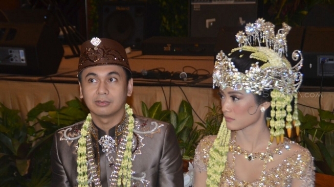 Raditya Dika menikah dengan Anissa Aziza/suara.com/sumarni