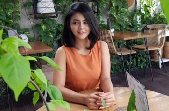 Go Public, 3 Potret Mesra Jenita Janet dan Danu Sofwan