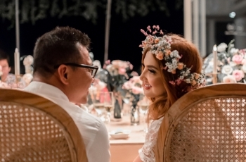 Pernah Gagal, Artis - artis Ini Bahagia di Pernikahan Keduanya