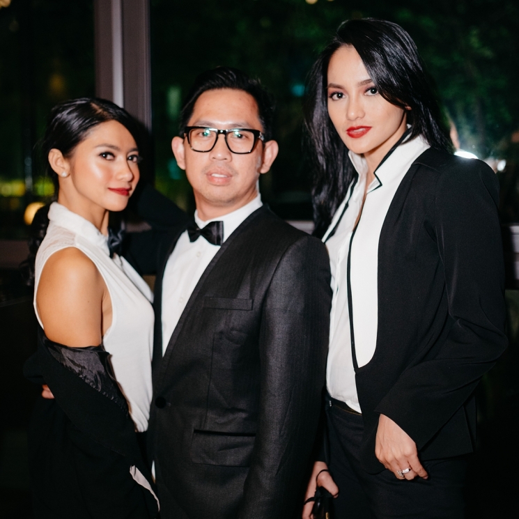 Rini Yulianti dan Ririn Ekawati
