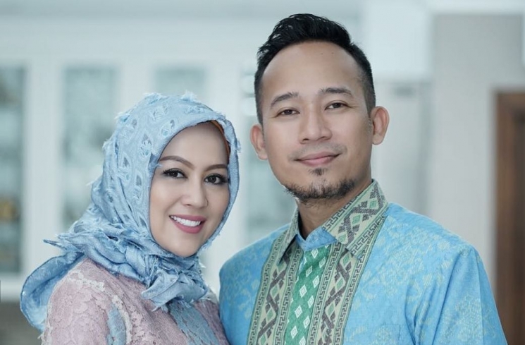 Denny Cagur dan Instri