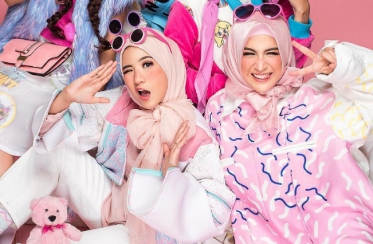 Natasha Rizky dan Nina Zatulini
