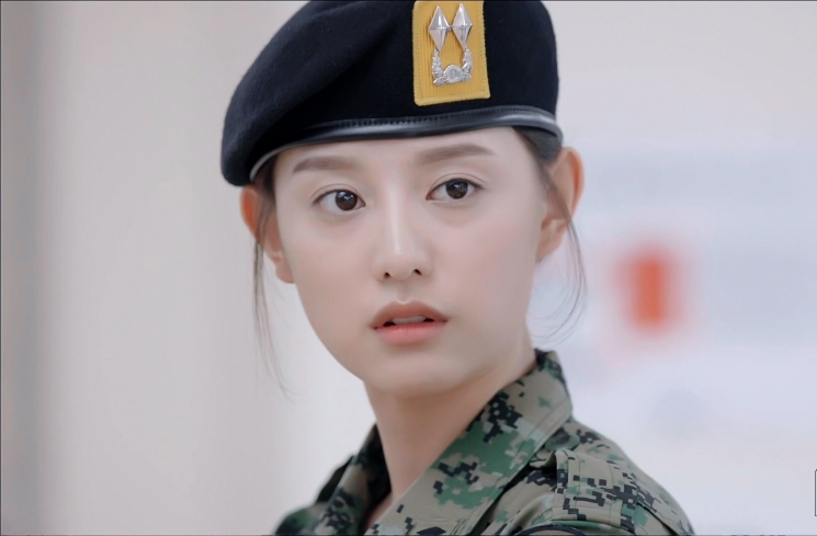 Kim Jiwon dots