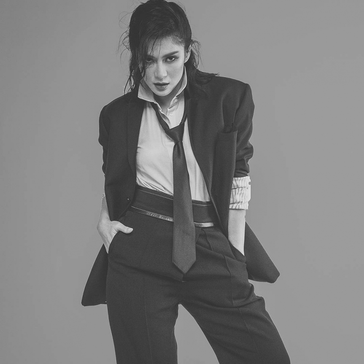 Dian Sastrowardoyo/Instagram @ajprojectphoto