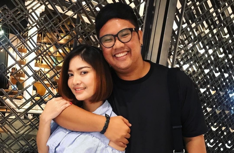 Irma Darmawangsa dan Ricky Cuaca
