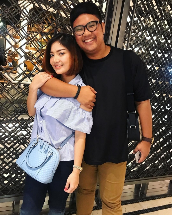 Irma Darmawangsa dan Ricky Cuaca