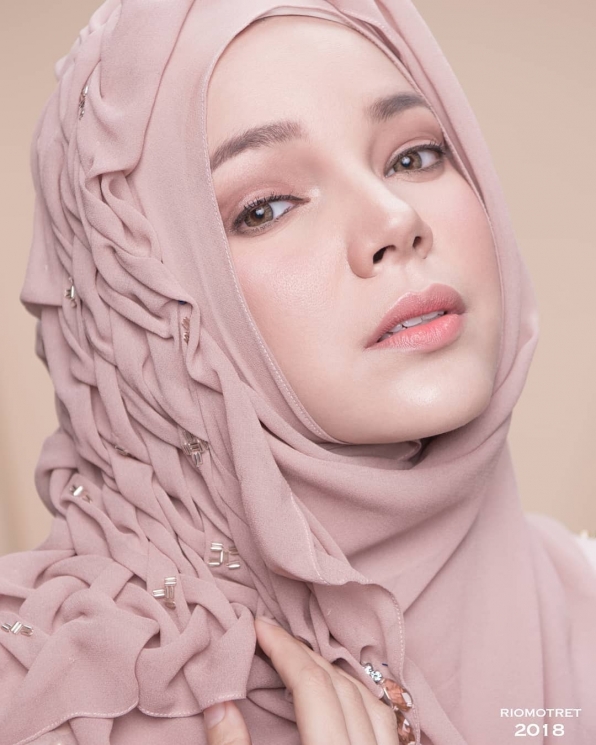 Dewi Sandra