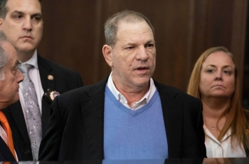 Pelaku Dugaan Pelecehan Seksual Harvey Weinstein Serahkan Diri