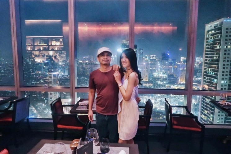 Raditya Dika dan Anissa Aziza