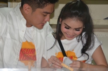 Main Film Bareng, Boy William Beberkan Tabiat Asli Ayu Ting Ting