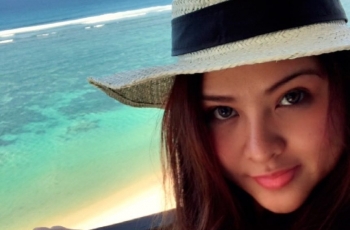 Dinyinyiri di Instagram, Jurus Kocak Audy Item Balas Netizen