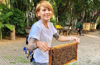 Aming Nyesel Nggak ya, Ini 5 Bukti Kecantikan Evelyn Nada Anjani