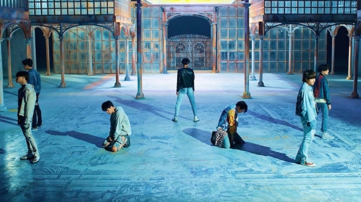 BTS - Fake Love