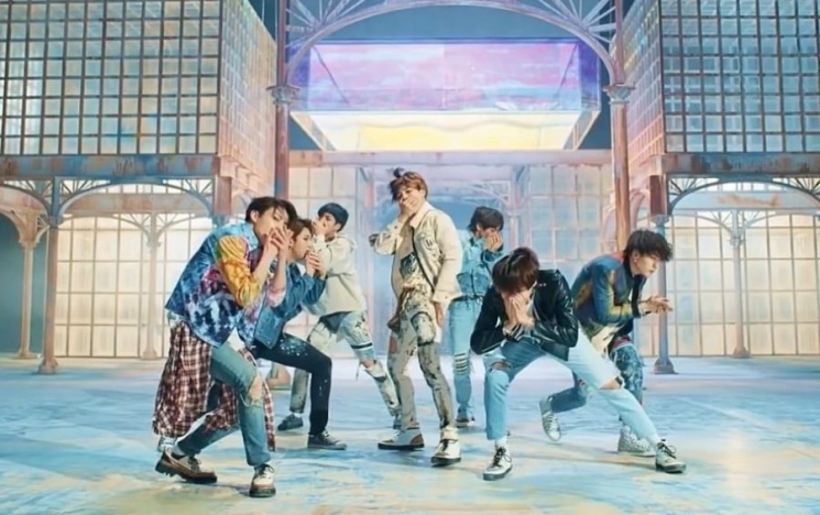 BTS - Fake Love