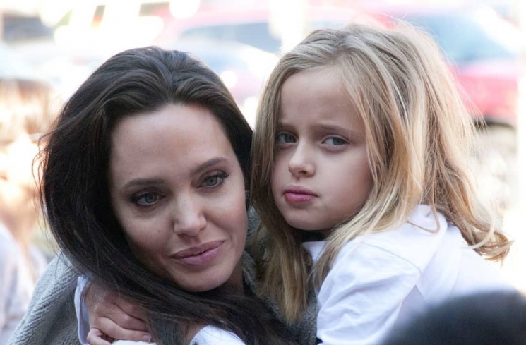 Angelina Jolie dan Vivienne Jolie-Pitt /instagram@vivienne.knox