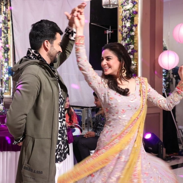 Peran Utama Kundali Bhagya bersama Shraddha Arya