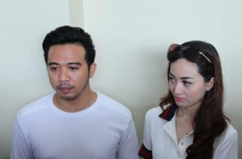 'Tendang' Momo dari Geisha, Roby Satria Dicurigai Netizen Cinlok dengan Regina Poetiray