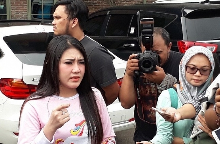 Penyanyi dangdut Via Vallen. [suara.com]