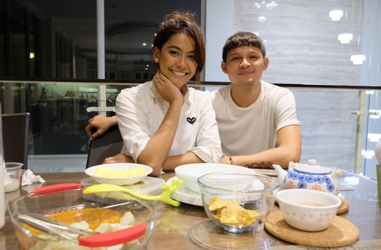 Bunga Jelitha dan Syamsir Alam