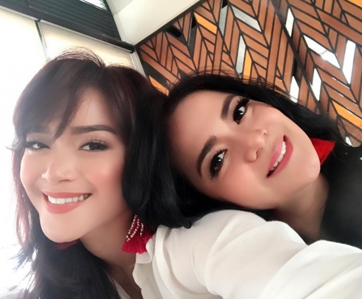 Sheza Idris dan Shezy Idris