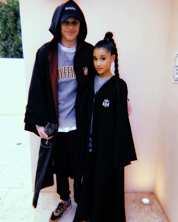 Ariana Grande dan Pete Davidson