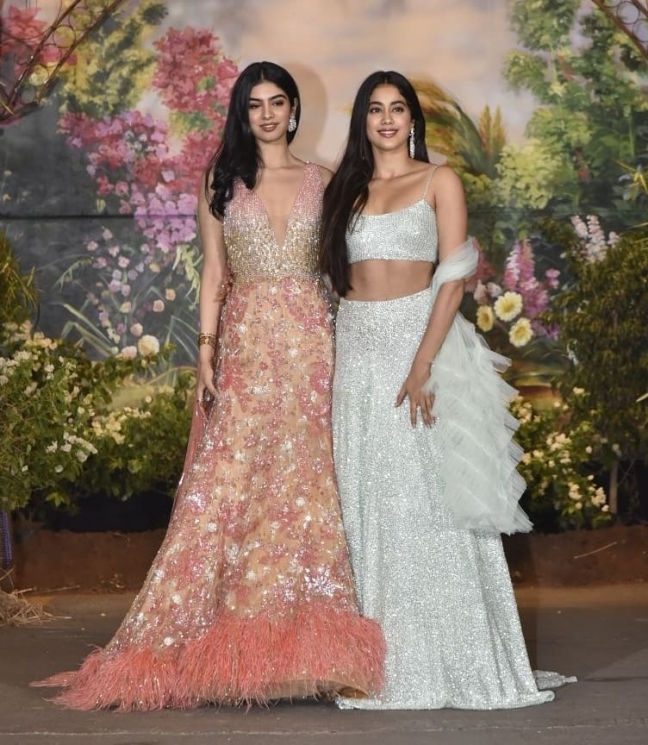 Janhvi dan Khushi Kapoor