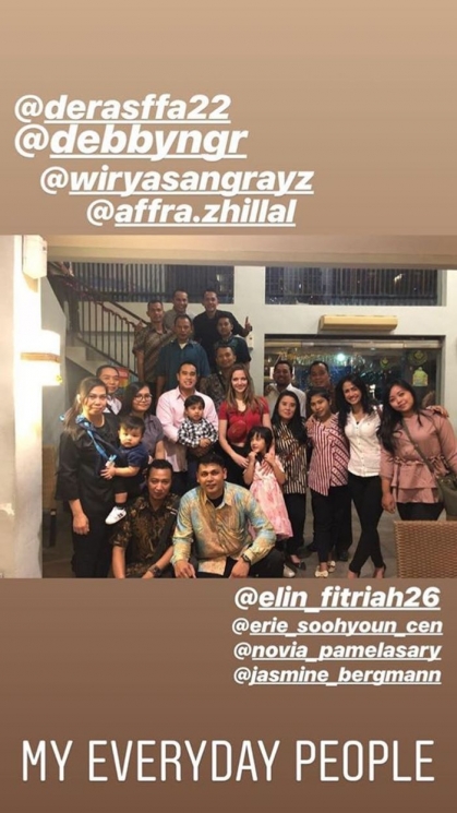 Nia Ramadhani dan asisten rumah tangganya