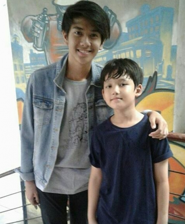 Iqbaal fans
