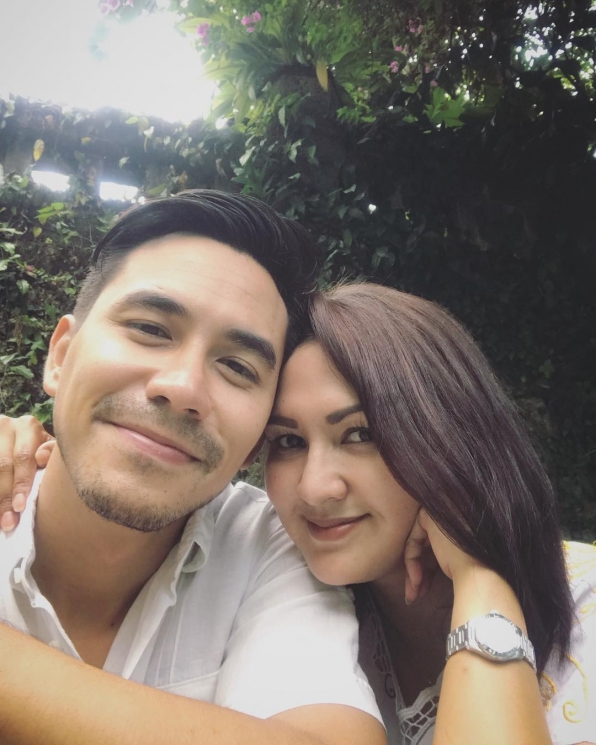 Darius Sinathrya dan Donna Agnesia