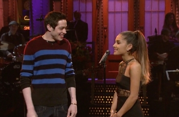 Benarkah Ariana Grande dan Pete Davidson Sudah Tinggal Bareng?