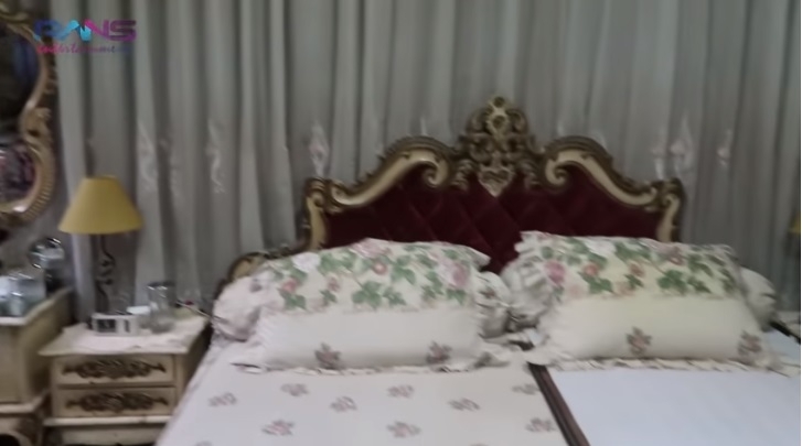 Rumah Nenek Raffi Ahmad