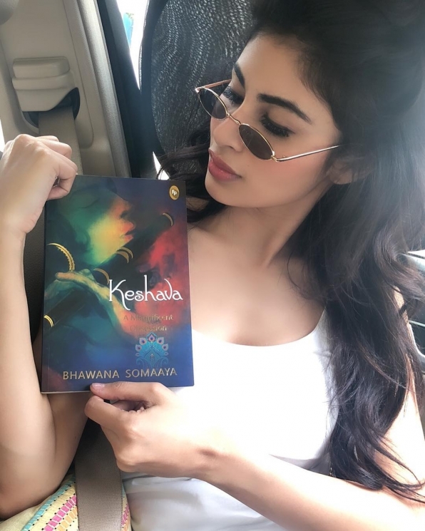 Mouni Roy