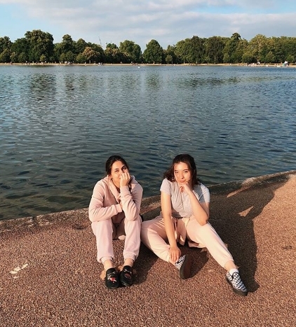 Shaloom Razade dan Valerie Thomas/Instagram @sharazaaa