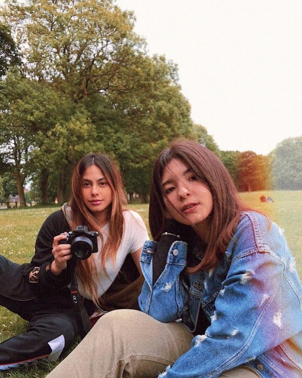 Shaloom Razade dan Valerie Thomas/Instagram @sharazaaa