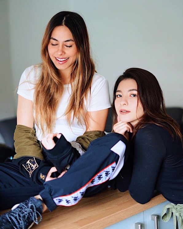 Shaloom Razade dan Valerie Thomas/Instagram @sharazaaa