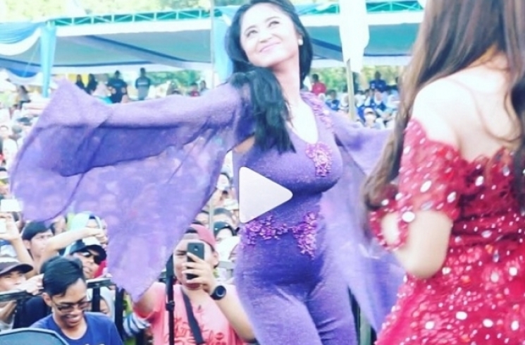 Dewi Perssik 