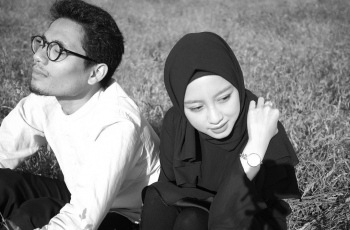 5 Potret Gita Savitri dan Paulus Partohap saat Lamaran, Awas Baper