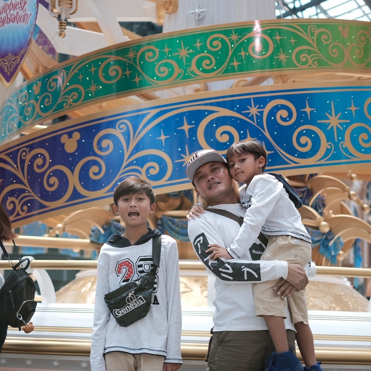 Liburan Sule dan anak-anaknya ke Jepang/Instagram @ferdinan_sule