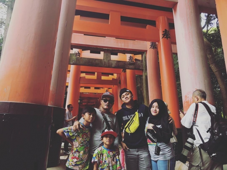 Liburan Sule dan anak-anaknya ke Jepang/Instagram @ferdinan_sule