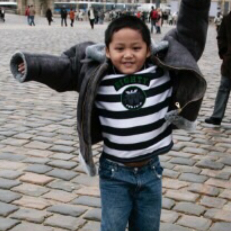 Instagram @krisdayantilemos