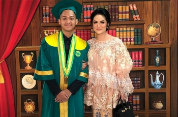 Mengharukan! Harapan Krisdayanti untuk Azriel Hermansyah di Usia 18 Tahun